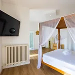 Domino Szálloda 3*