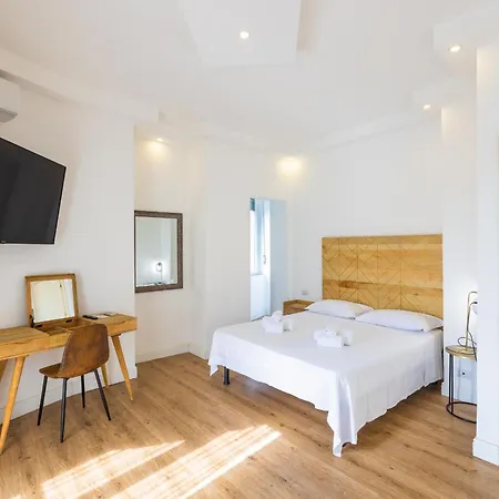 Domino Hotel 3*