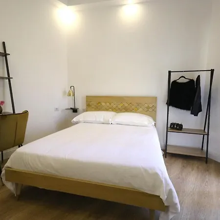 Domino Hotel 2*