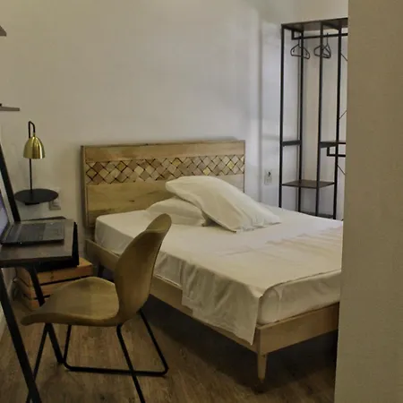 Domino Hotel