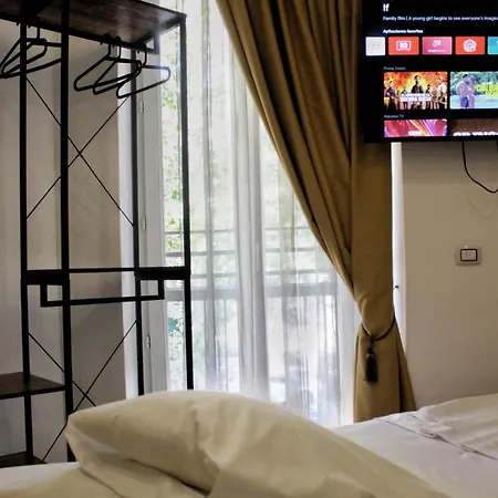 Domino Hotel 2*